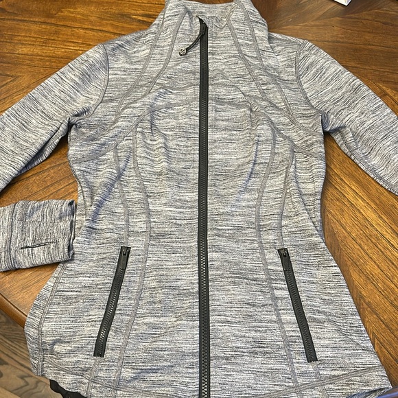Lululemon Define Jacket Gray Nile SIZE 6 - Picture 2 of 3